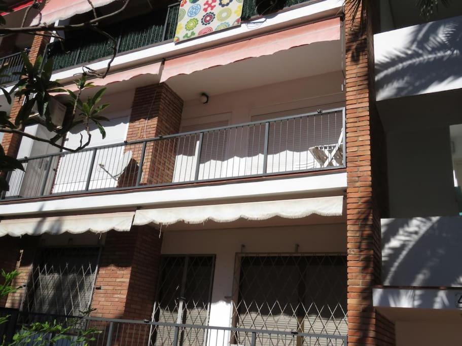 Ferienwohnung Coqueto Alojamiento Con Banera De Hidromasaje Tarragona Exterior foto
